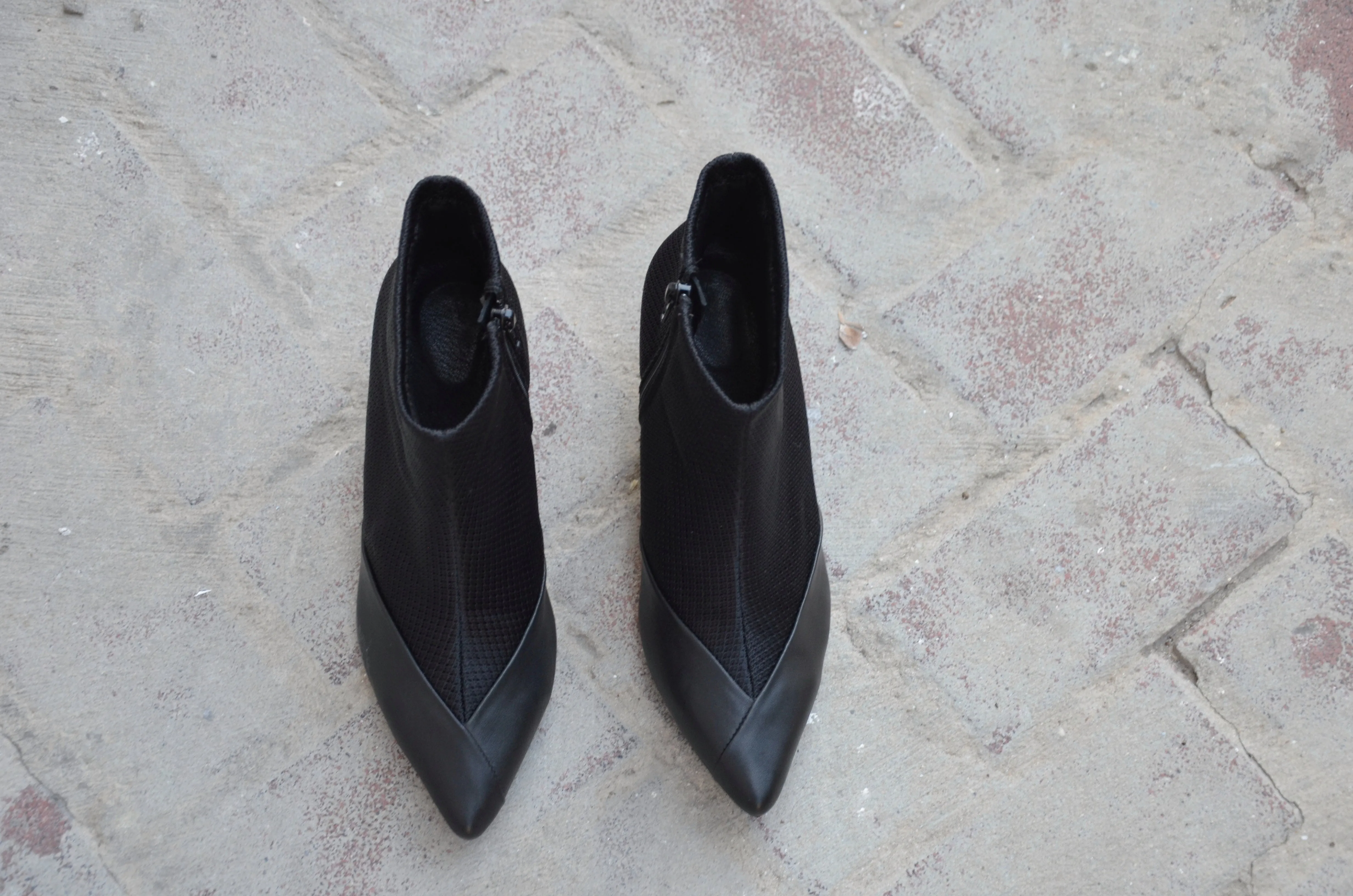 #16 SUPER BLACK MESH BOOTIES