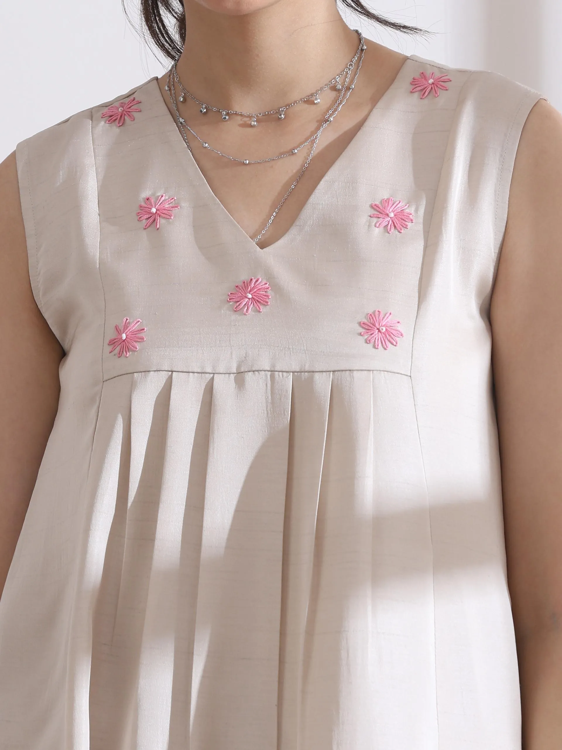 2 Pc Set - Prf'T Lux Fawn And Pink Hand Stitched Slit Kurta With Pants