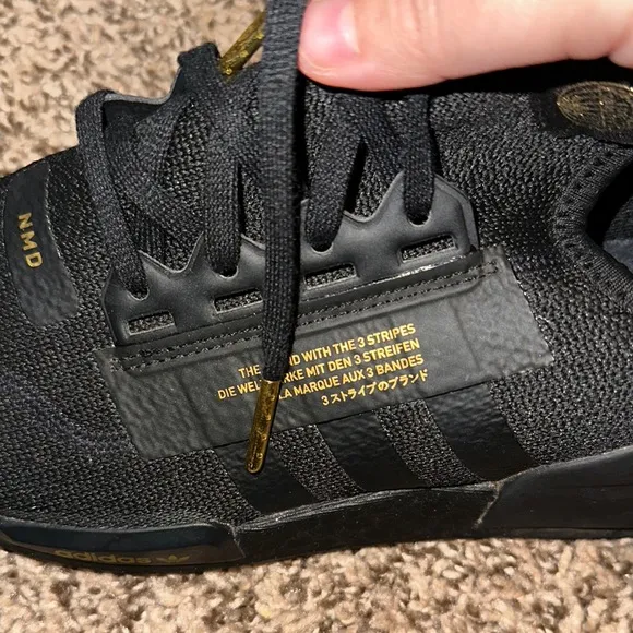 Adidas Black/gold NMD’s_R1 V2