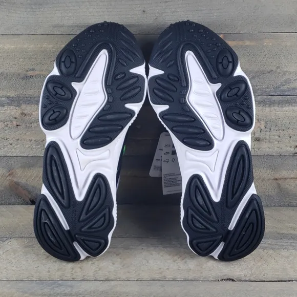 adidas Originals OZWEEGO J Youth Sneakers