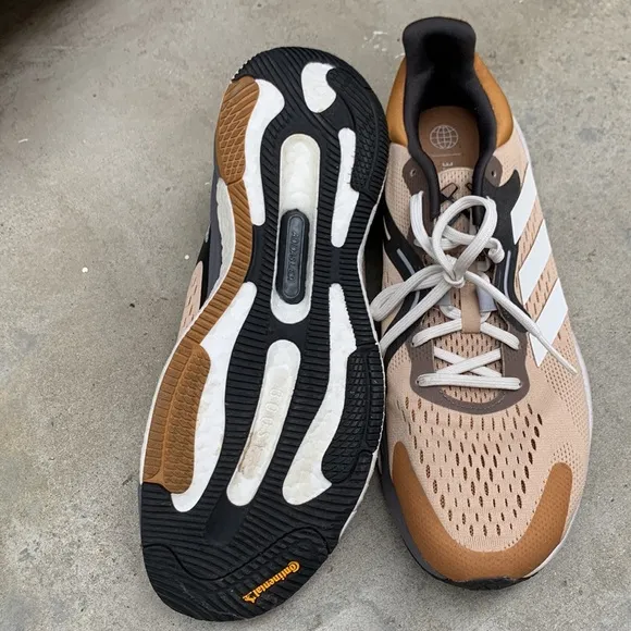 Adidas Tan and Gray Athletic Sneakers with Modern Design