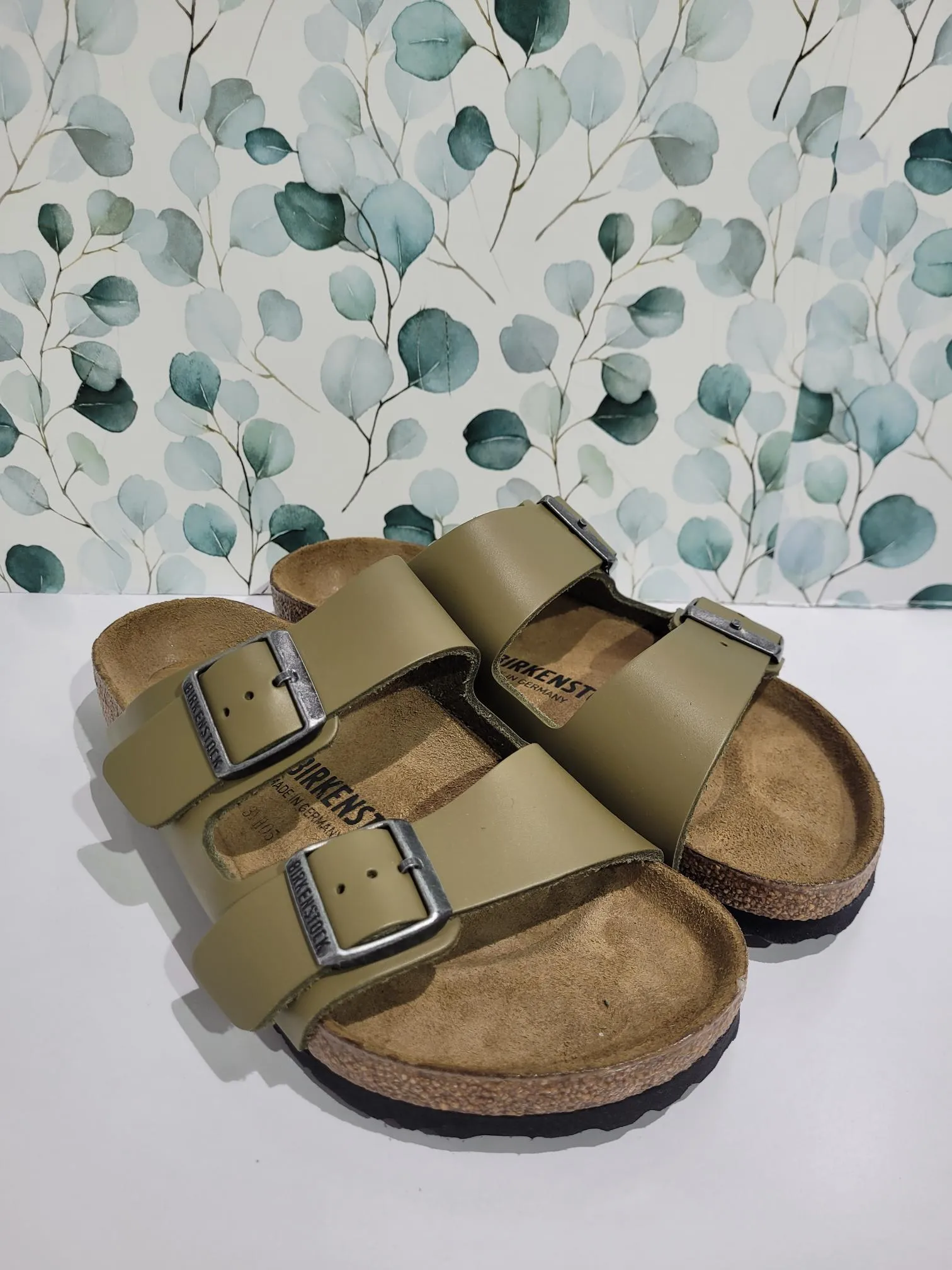 Arizona Faded Khaki Leather Regular by Birkenstock