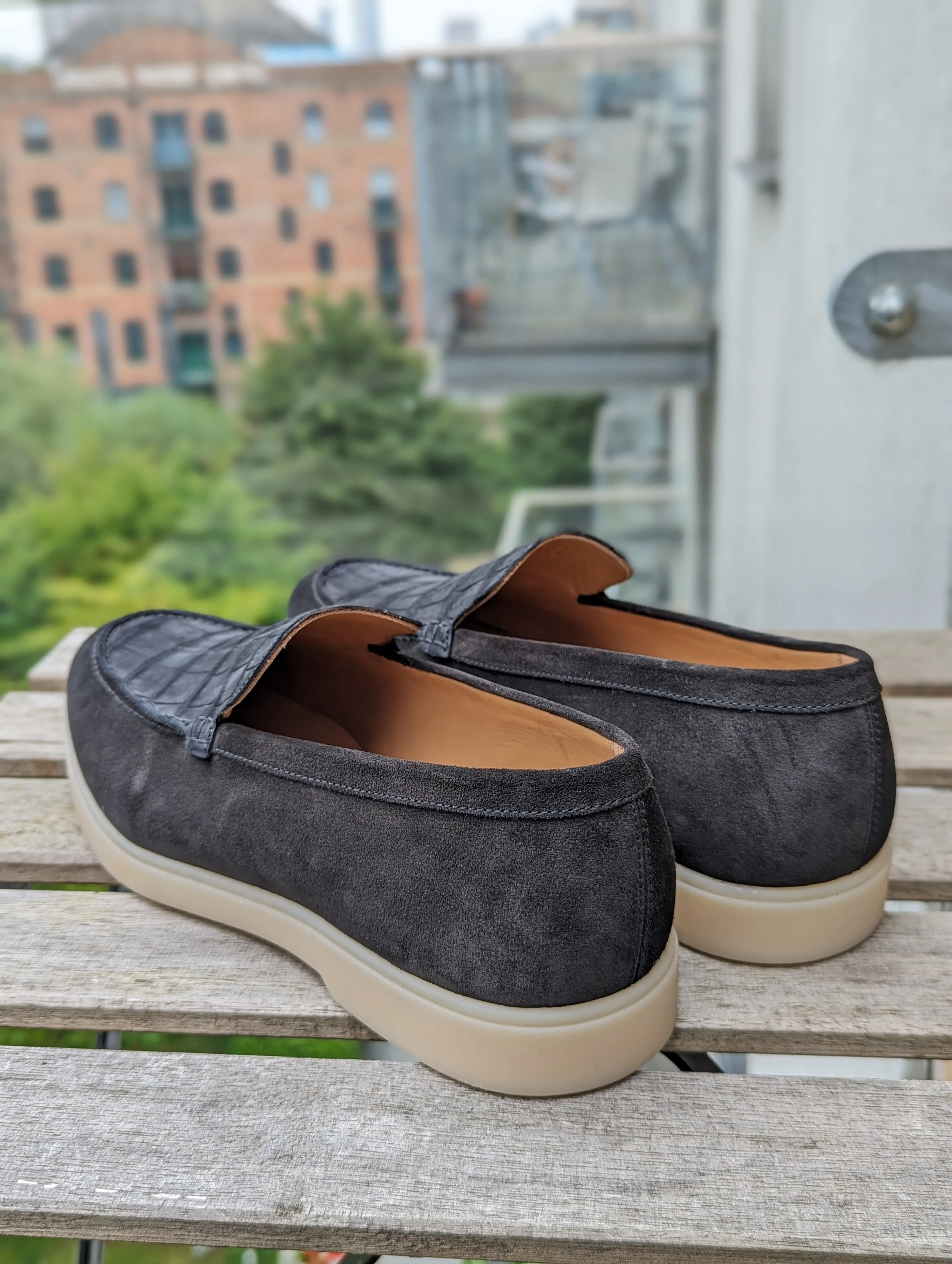 Ascot Sunseeker - Black Suede & Crocodile