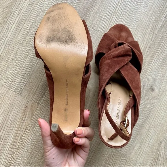 Banana Republic Jessa Brown Suede Slingback Heels | Peep Toe | Criss Cross Strap