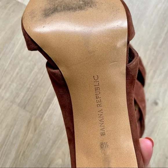 Banana Republic Jessa Brown Suede Slingback Heels | Peep Toe | Criss Cross Strap
