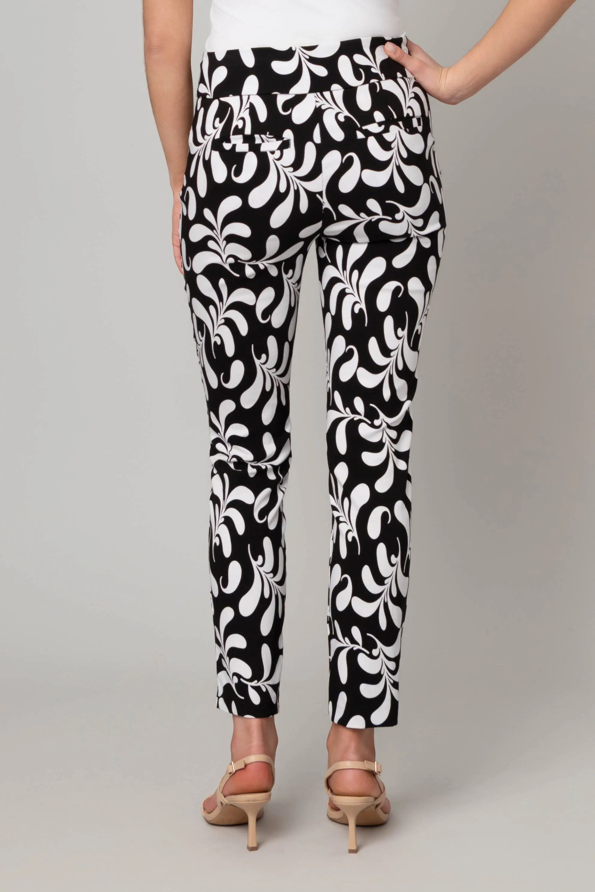 Black and White Printed Pull On Millennium Tapered Pant