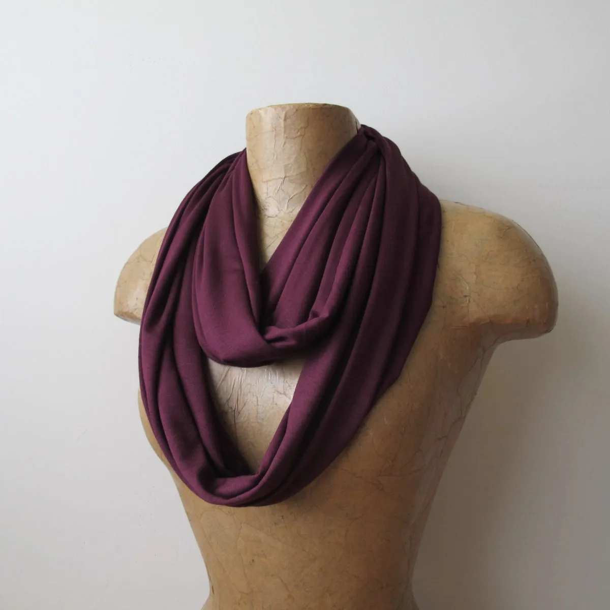 BUGUNDY Infinity Scarf