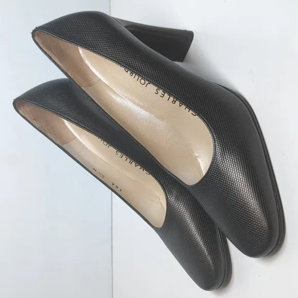 Charles Jourdan Paris Black embossed leather pumps heels womans size 5.5