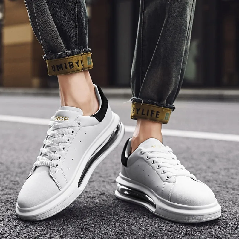 Comfortable ergonomic men's sneakers