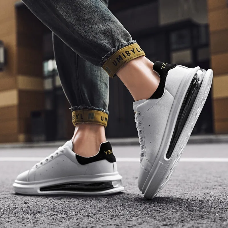 Comfortable ergonomic men's sneakers