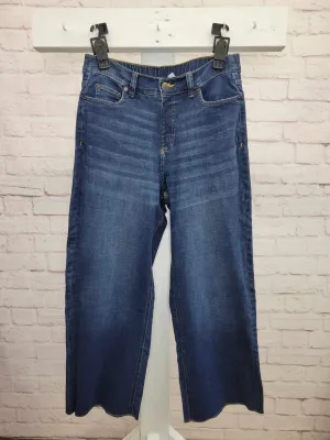 DARK WASH A393117 Denim & Co. Easy Stretch Denim Cropped Wide Leg Jeans with Fray Hem (MULTIPLE SIZES AVAILABLE)