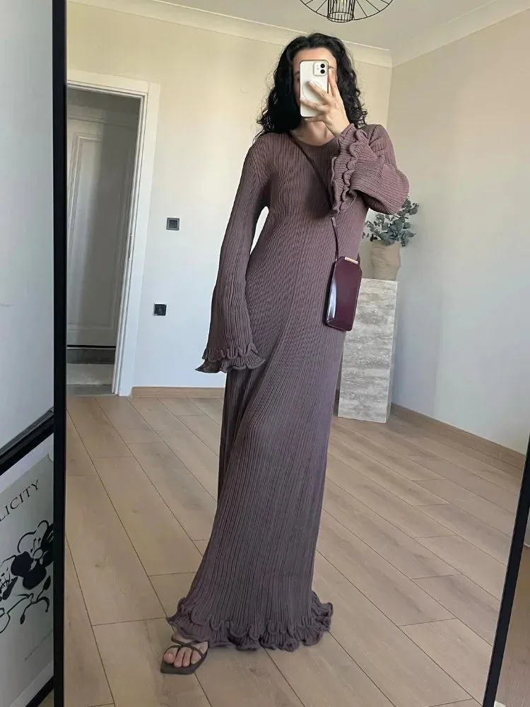 Elegant Solid Ruffles Knitted Dress