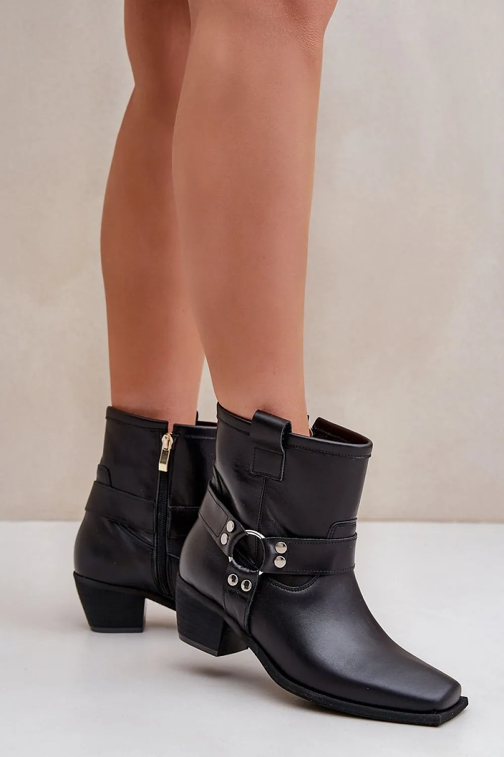 Heel boots
