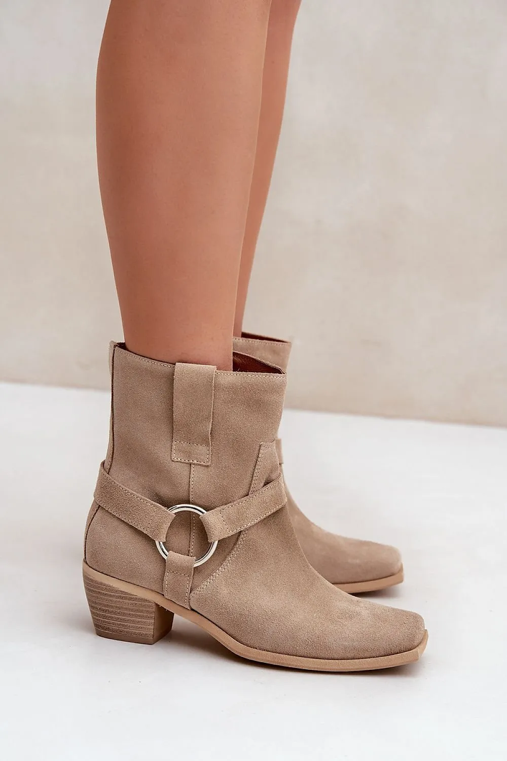 Heel boots