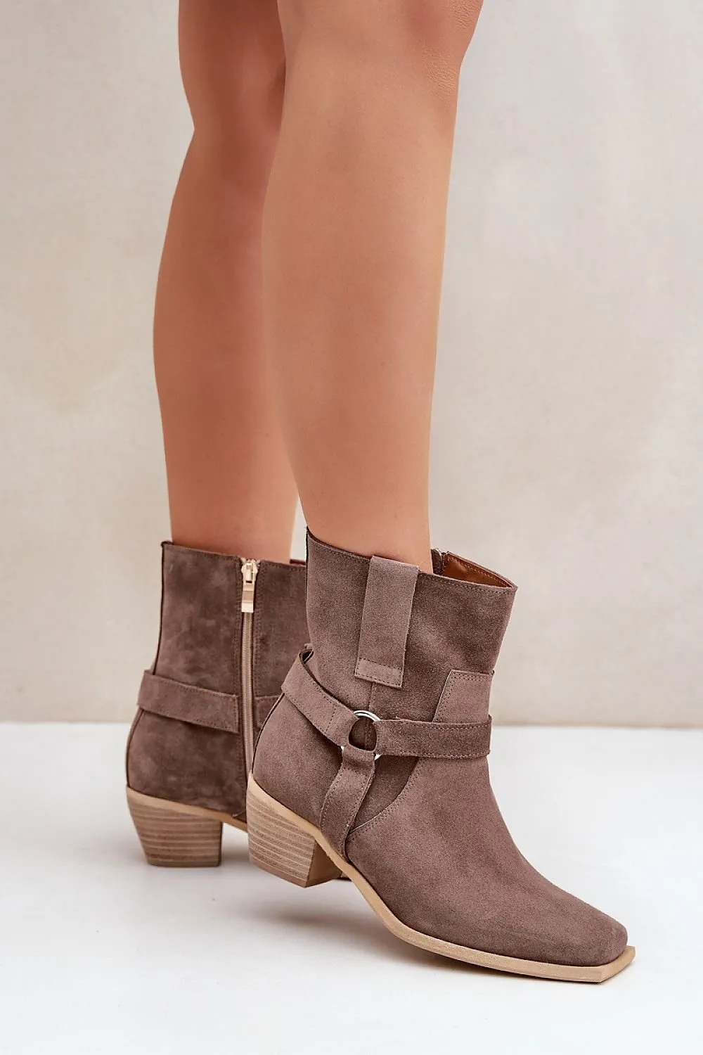 Heel boots