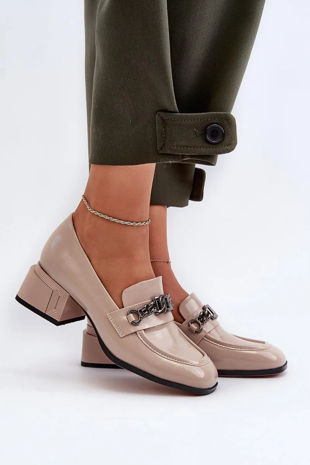 Heel pumps