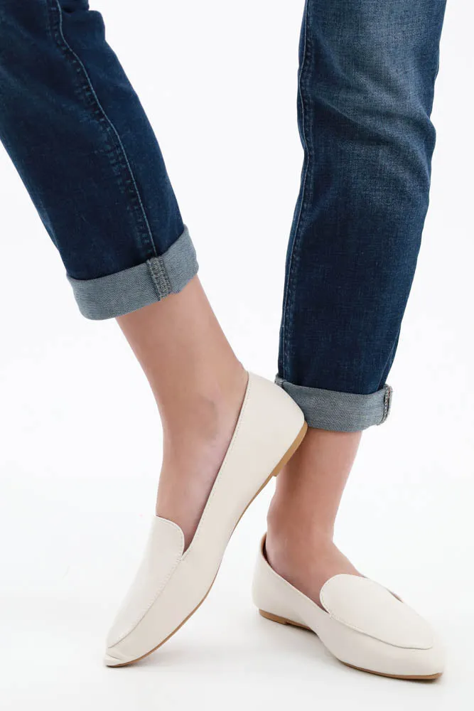 Loafer Pointy Toe Ballerina Flats -Off White