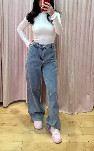Low Rise Wide Leg Jeans