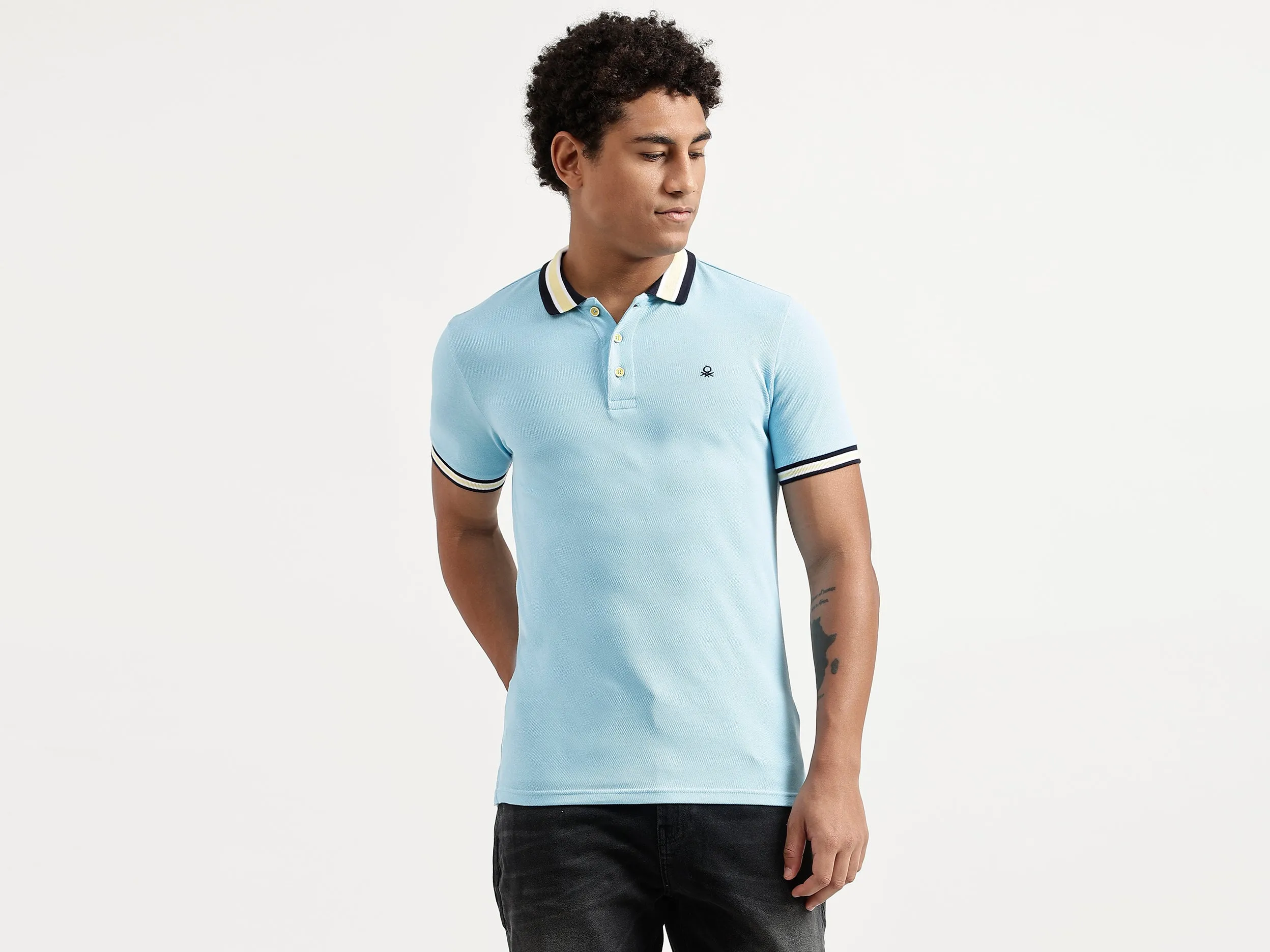 Men Blue Solid Regular Polo T Shirt