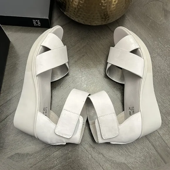 Naturalizer RIVIERA Ankle Strap Wedge Sandals