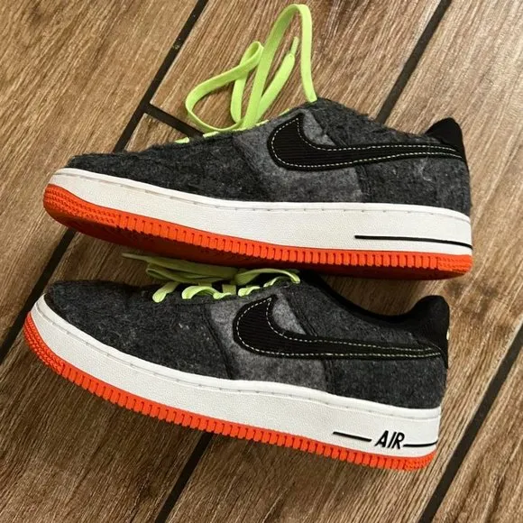 Nike Air Force 1 LV8 GS | size 5Y