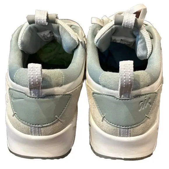 Nike Air Max 90 Futura Mint Grey Green Women's DM9922-105 Size 11 EUC