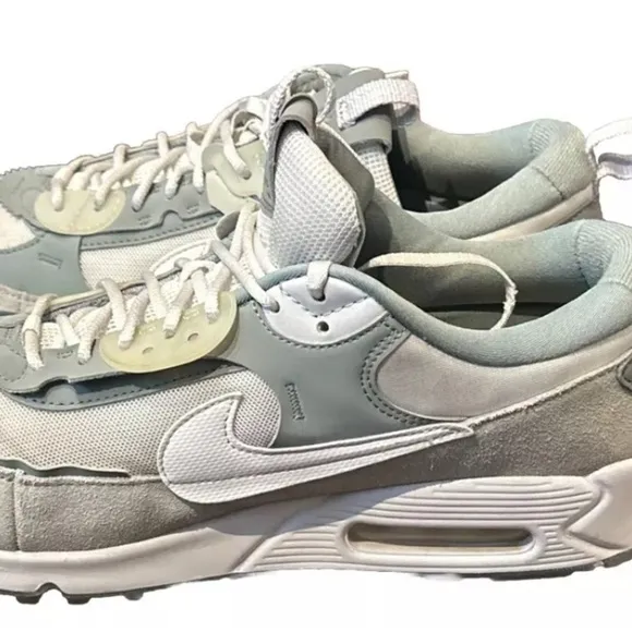 Nike Air Max 90 Futura Mint Grey Green Women's DM9922-105 Size 11 EUC