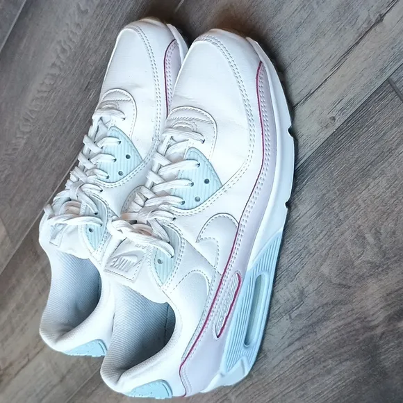 Nike Air Max Unisex Sneakers Size (8 Men)(10 Women) (41 Eur)