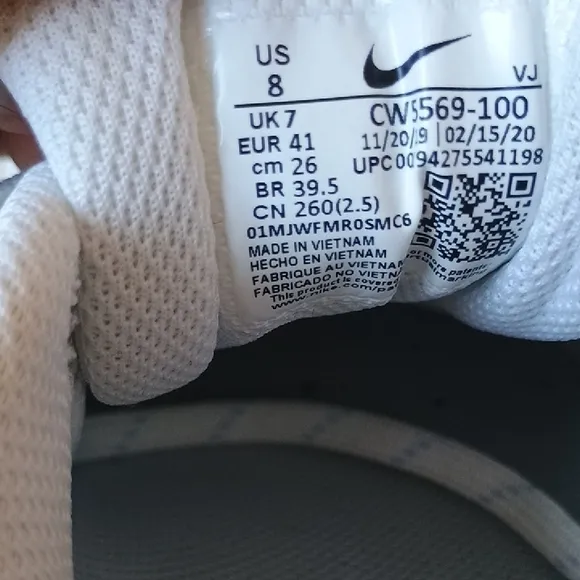 Nike Air Max Unisex Sneakers Size (8 Men)(10 Women) (41 Eur)