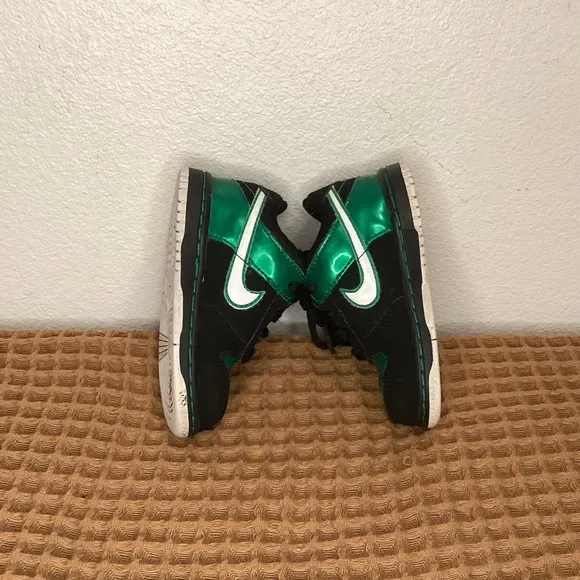 Nike‎ Dunk Low Black GREEN LANTERN Sz 6C Shoes 316610-911 Toddler Baby