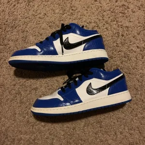 Nike Kids Jordan 1 Low Sneakers