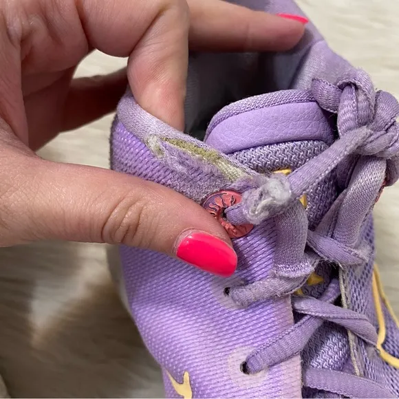 Nike Kyrie 7 Daughters Azurie Performance Hoop Shoe Pastel Purple Pink Sneaker