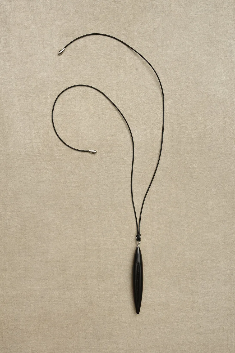Onyx Crevice Pendant