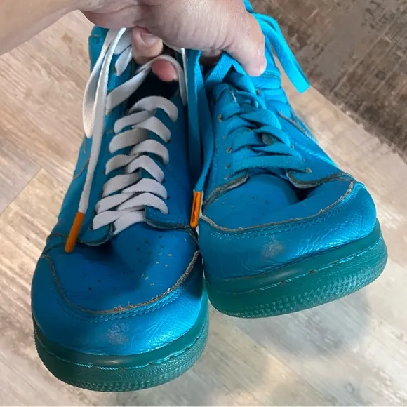 Size 7Y  - Jordan 1  High Blue Lagoon