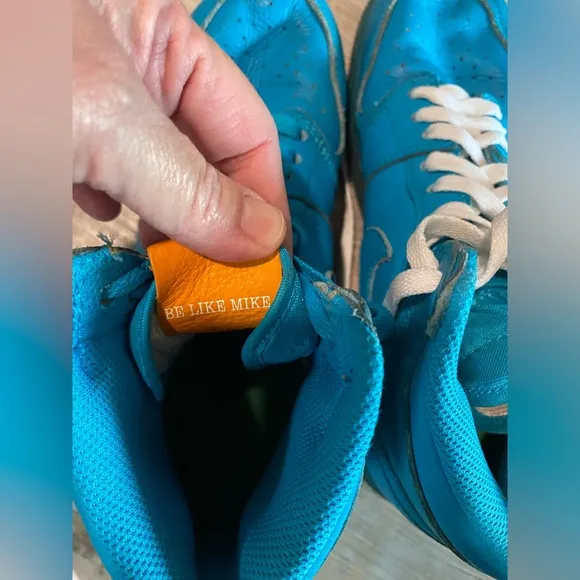 Size 7Y  - Jordan 1  High Blue Lagoon