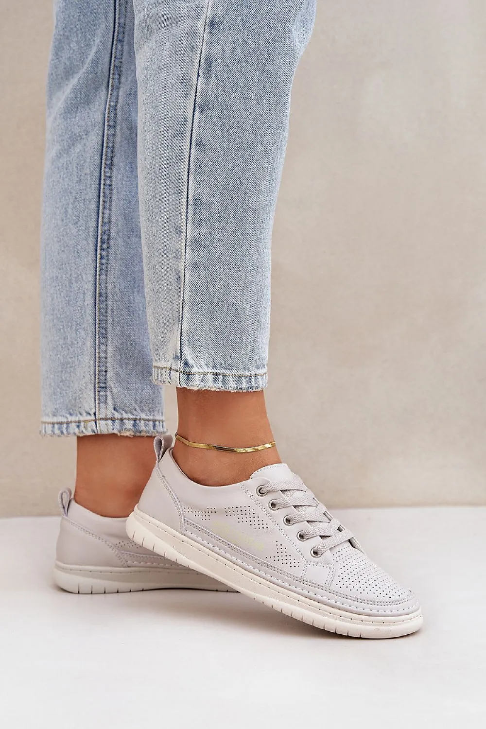 Sneakers Step in style
