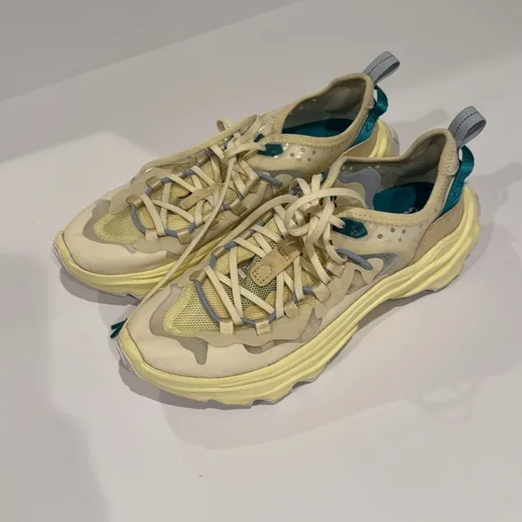 Sorel WOMEN'S KINETIC™ BREAKTHRU TECH LACE SNEAKER yellow size 8