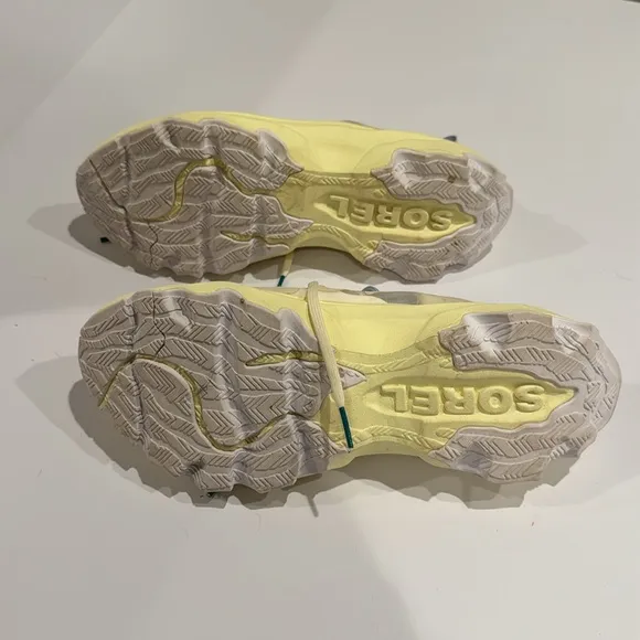 Sorel WOMEN'S KINETIC™ BREAKTHRU TECH LACE SNEAKER yellow size 8