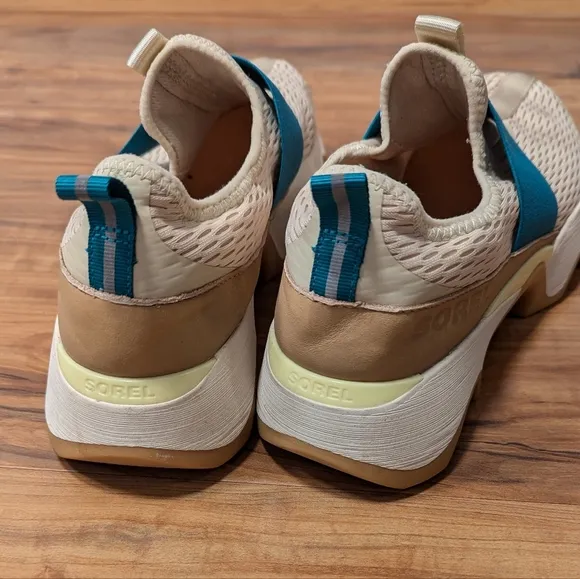 SOREL Women's Kinetic Impact II Strap Slip On Sneakers Bleached Ceramic Size 10