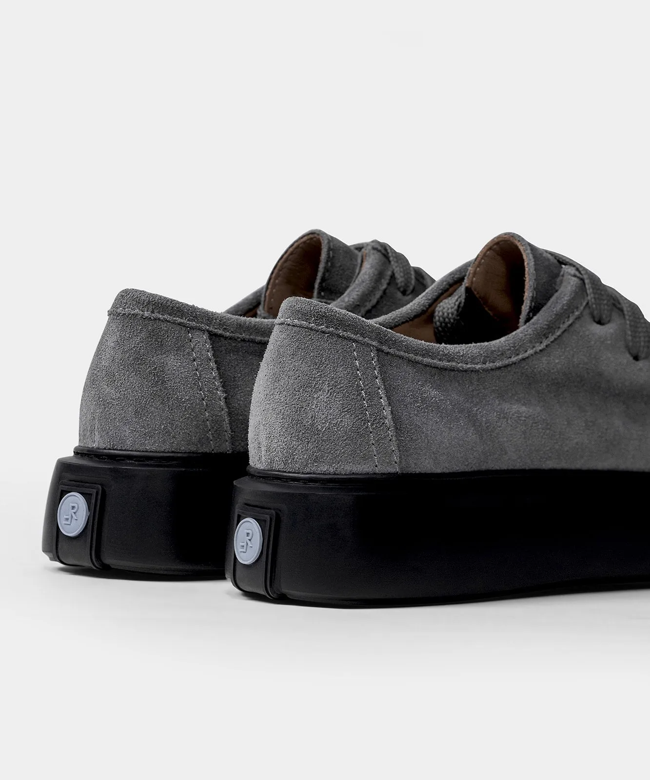 The Fernabee Dark Grey / Black Suede (W)
