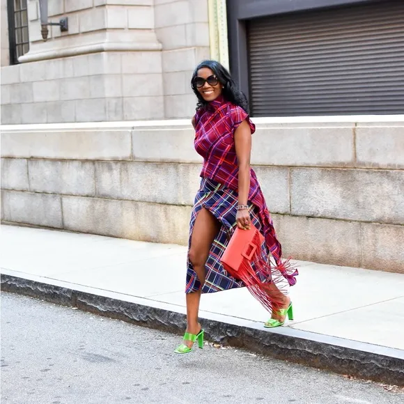 Topshop Plaid Asymmetrical Dress with High Slit- Beautiful fit. Worn once