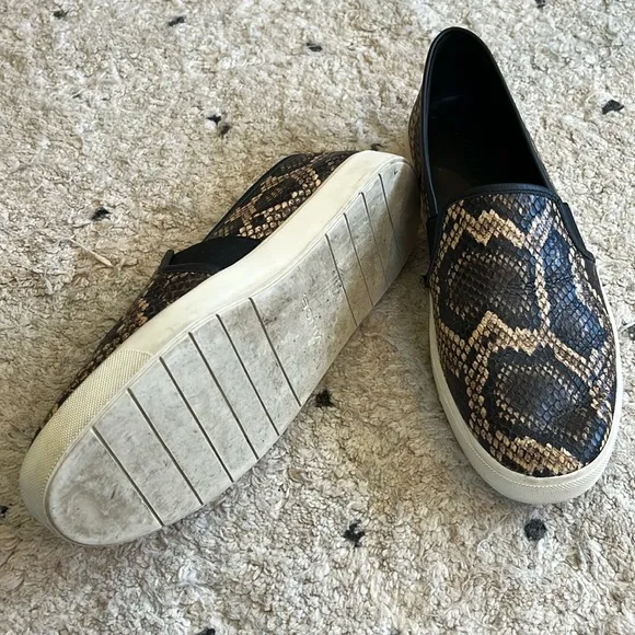 Vince Snake print sneaker