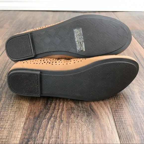 Vionic Ballet Flat Laser Cut Leather Robyn Casual Shoe Slip On Size 7.5 in Brown