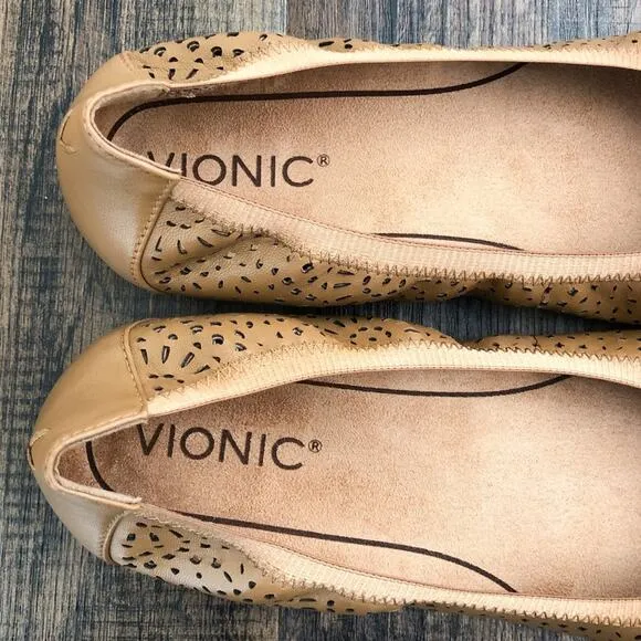 Vionic Ballet Flat Laser Cut Leather Robyn Casual Shoe Slip On Size 7.5 in Brown