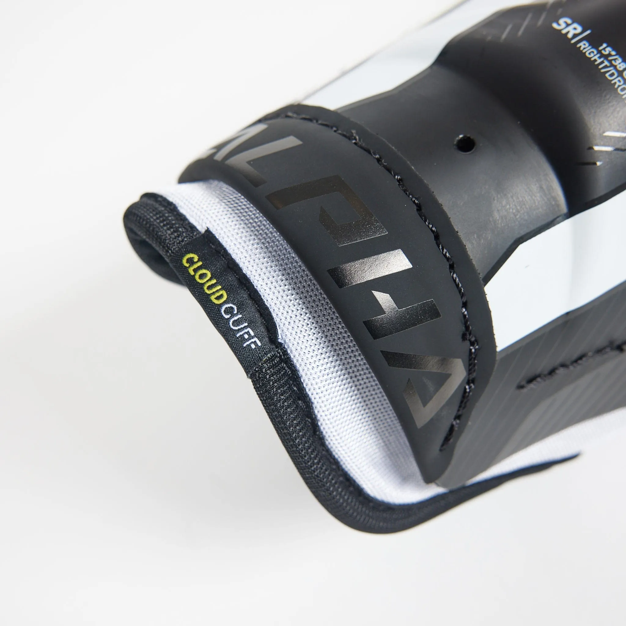 Warrior Alpha LX 30 Junior Hockey Shin Guards