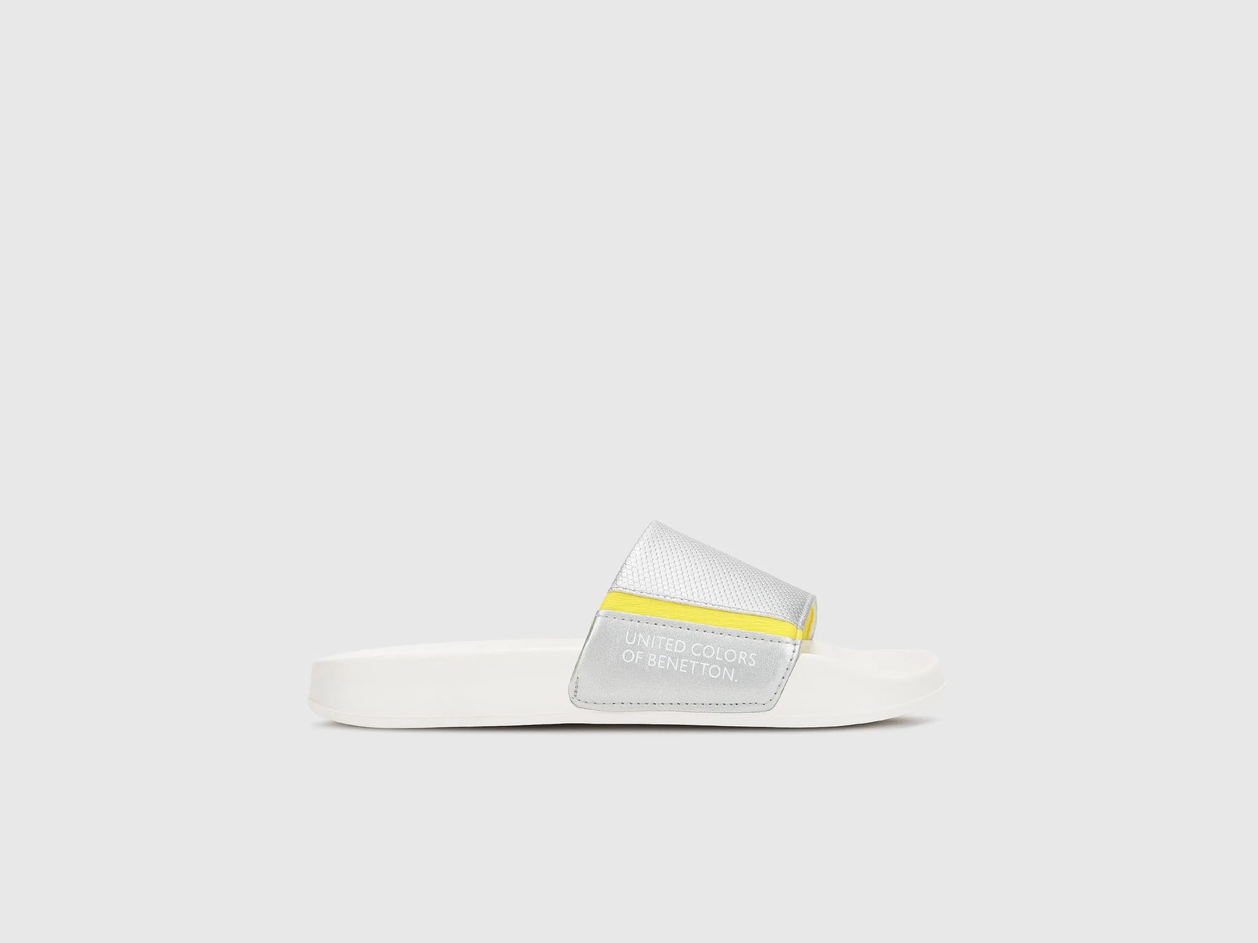 Women Textured Slip-On Sliders