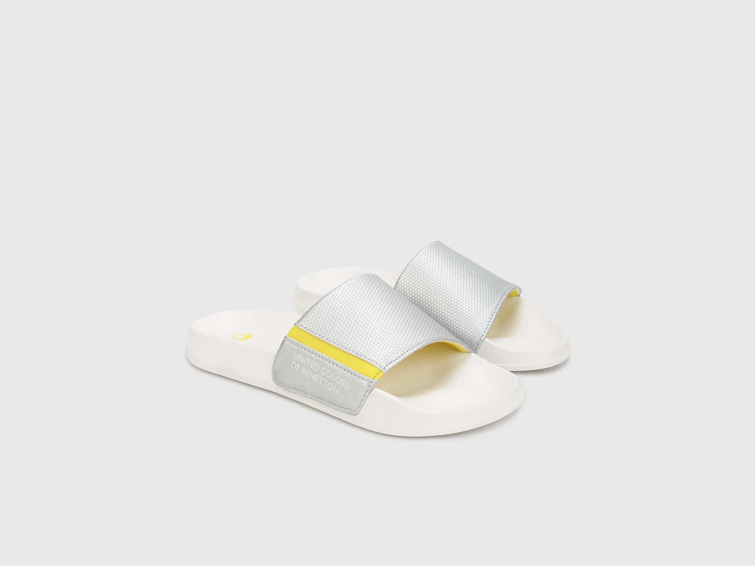 Women Textured Slip-On Sliders